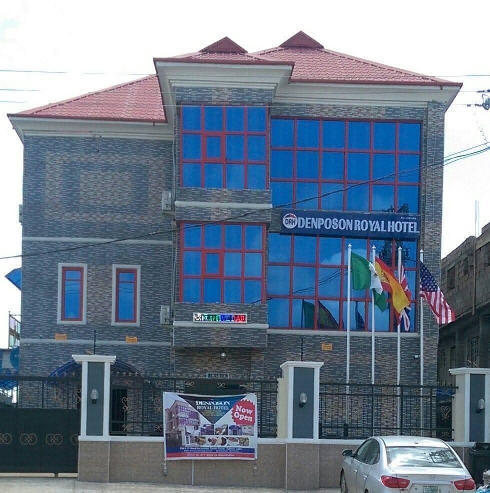Front view of Denposon Royal Hotel